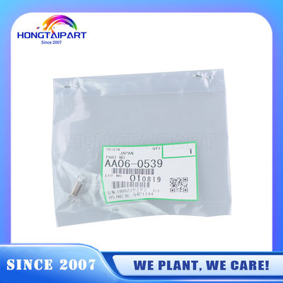 kopen AA06-0539 AA060539 Vinger voor de bovenvinger voor Ricoh Aficio 1055 1060 1075 2051 2060 2075 551 700 8000 AP900 online vervaardiging